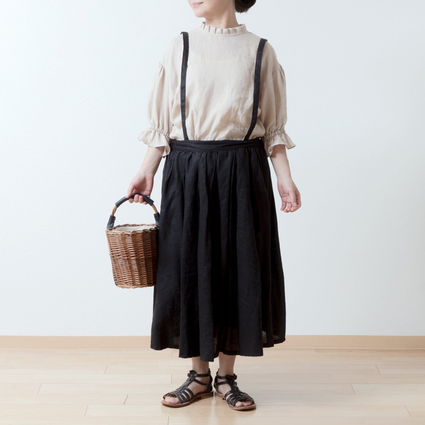 Elegant tuck frill collar *Perfect for ceremonies* Back covered button gathered sleeve linen blouse 5/8 sleeve/beige