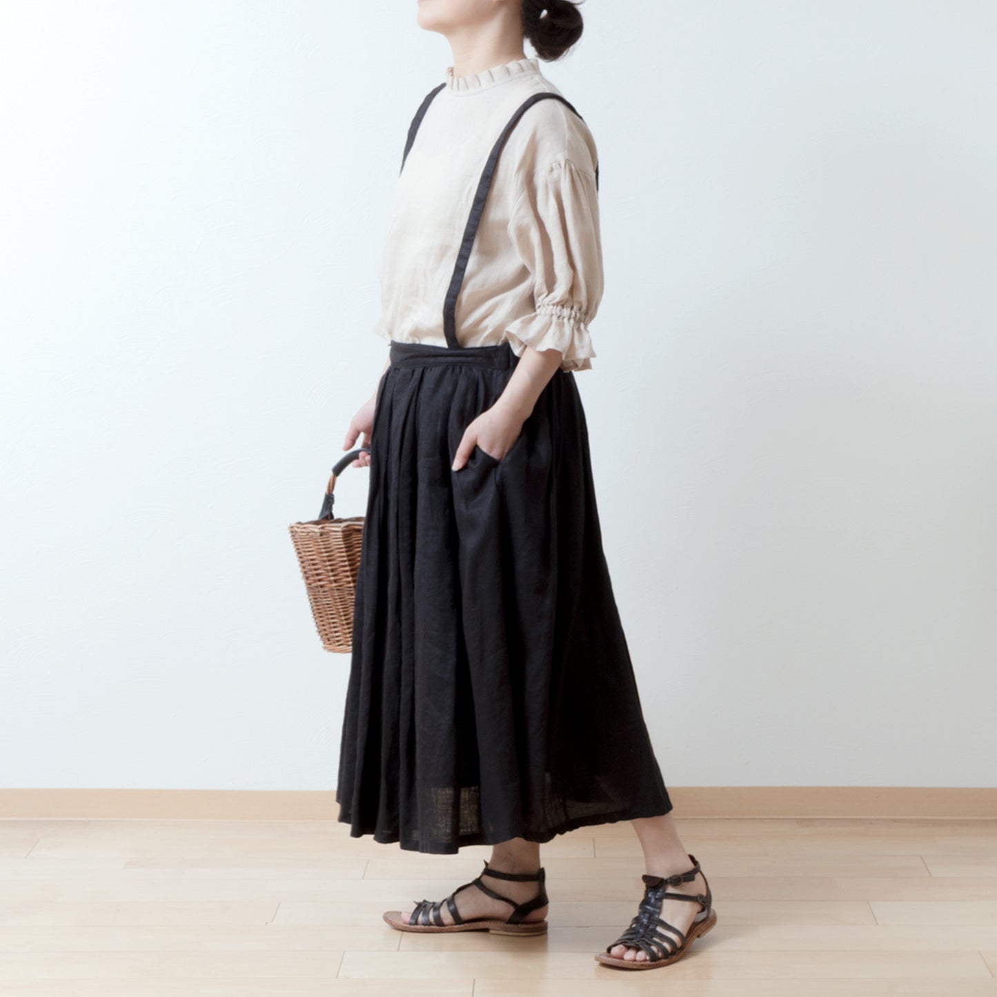 Elegant tuck frill collar *Perfect for ceremonies* Back covered button gathered sleeve linen blouse 5/8 sleeve/beige