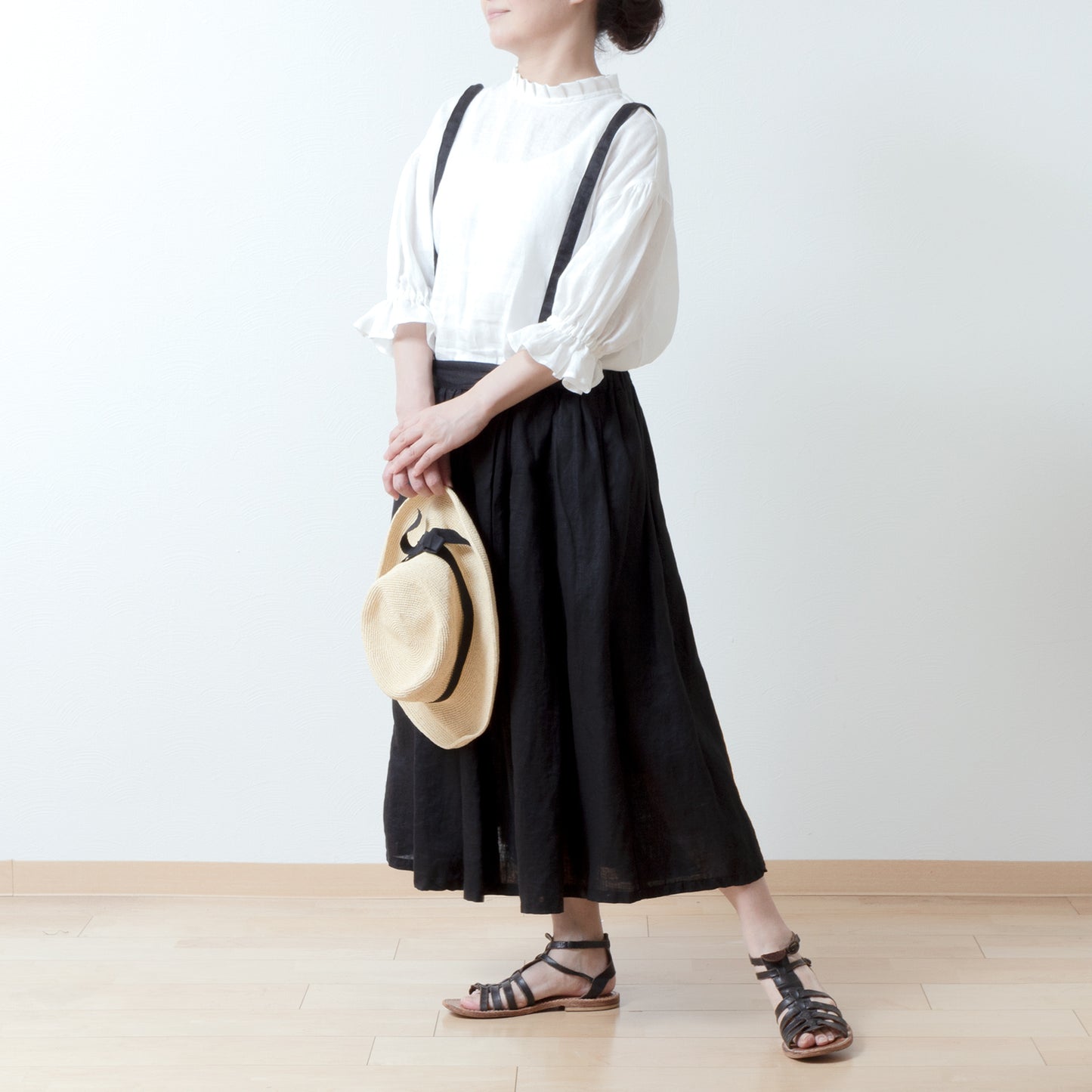 Elegant tuck frill collar *Perfect for ceremonies* Back covered button gathered sleeve linen blouse 5/8 sleeve/off white