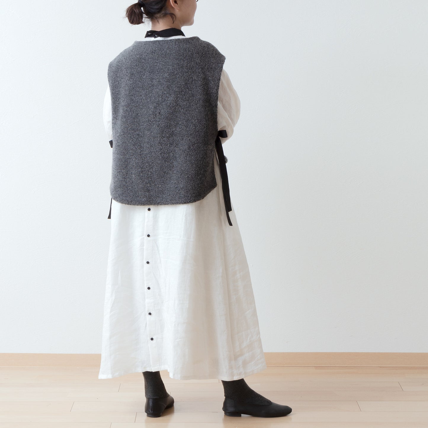 High-quality wool boa side open vest/top gray
