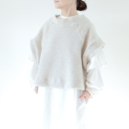 優質羊毛圍巾法式袖A字背心/淺米色