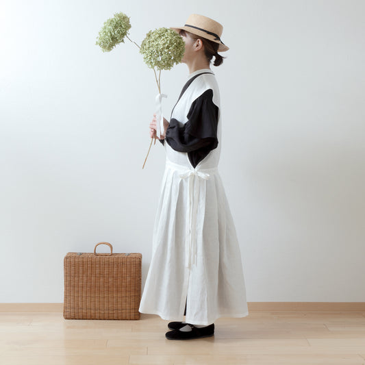 精緻而充滿少女氣息的圍裙式連身裙 - 法國亞麻/米白色