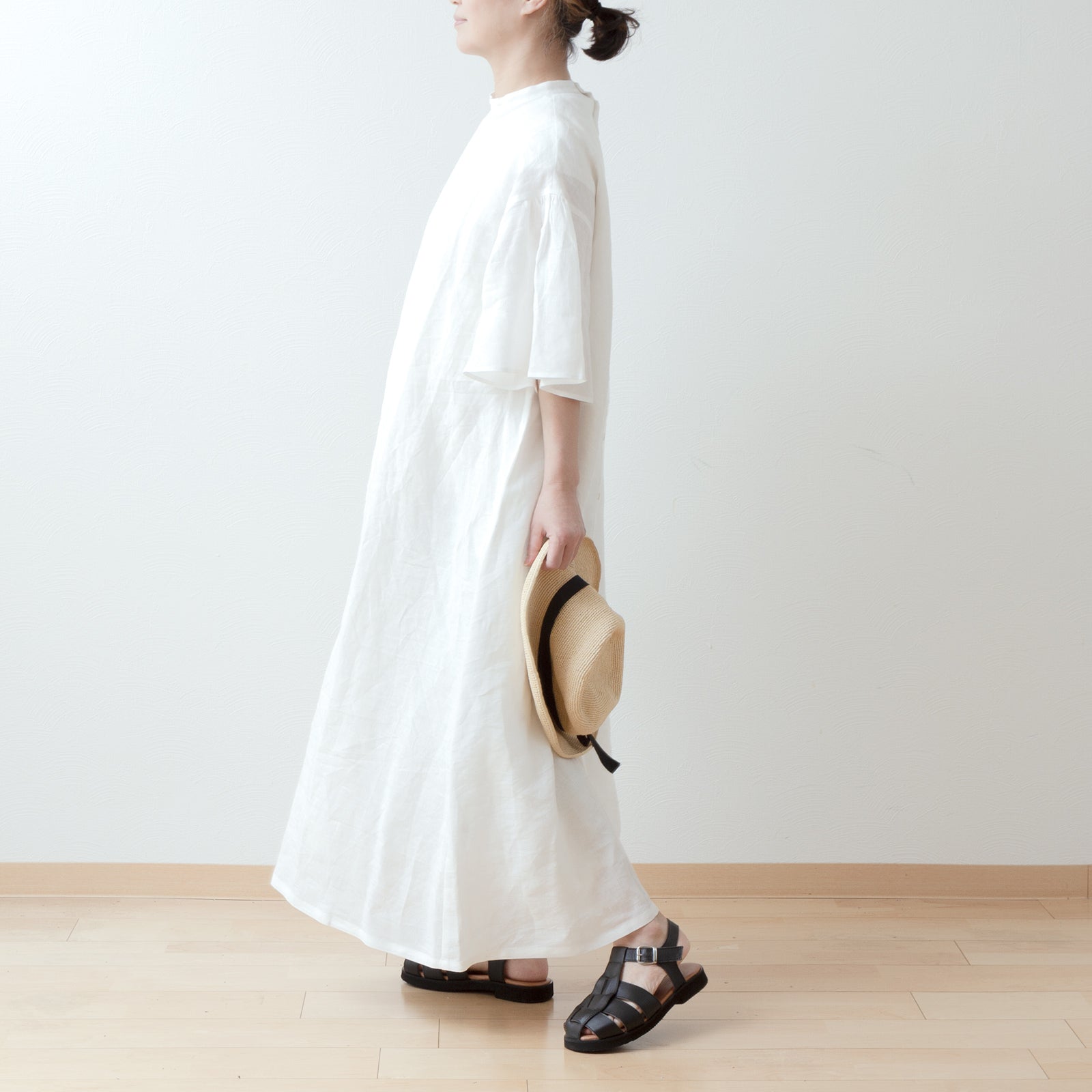 Flared half sleeve A-line linen dress/off white liplne Flared half sleeve A-line linen dress/off white liplne