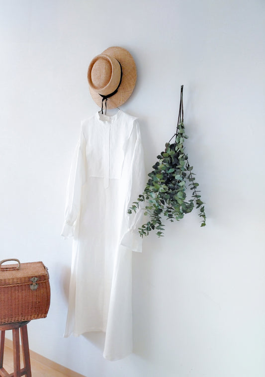 軛層褶袖亞麻洋裝/米白色