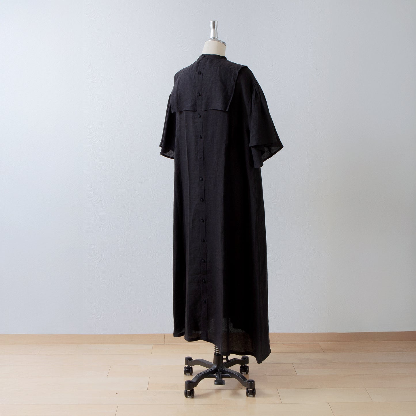 York Layered Flare Half-Sleeve Linen Dress/Black