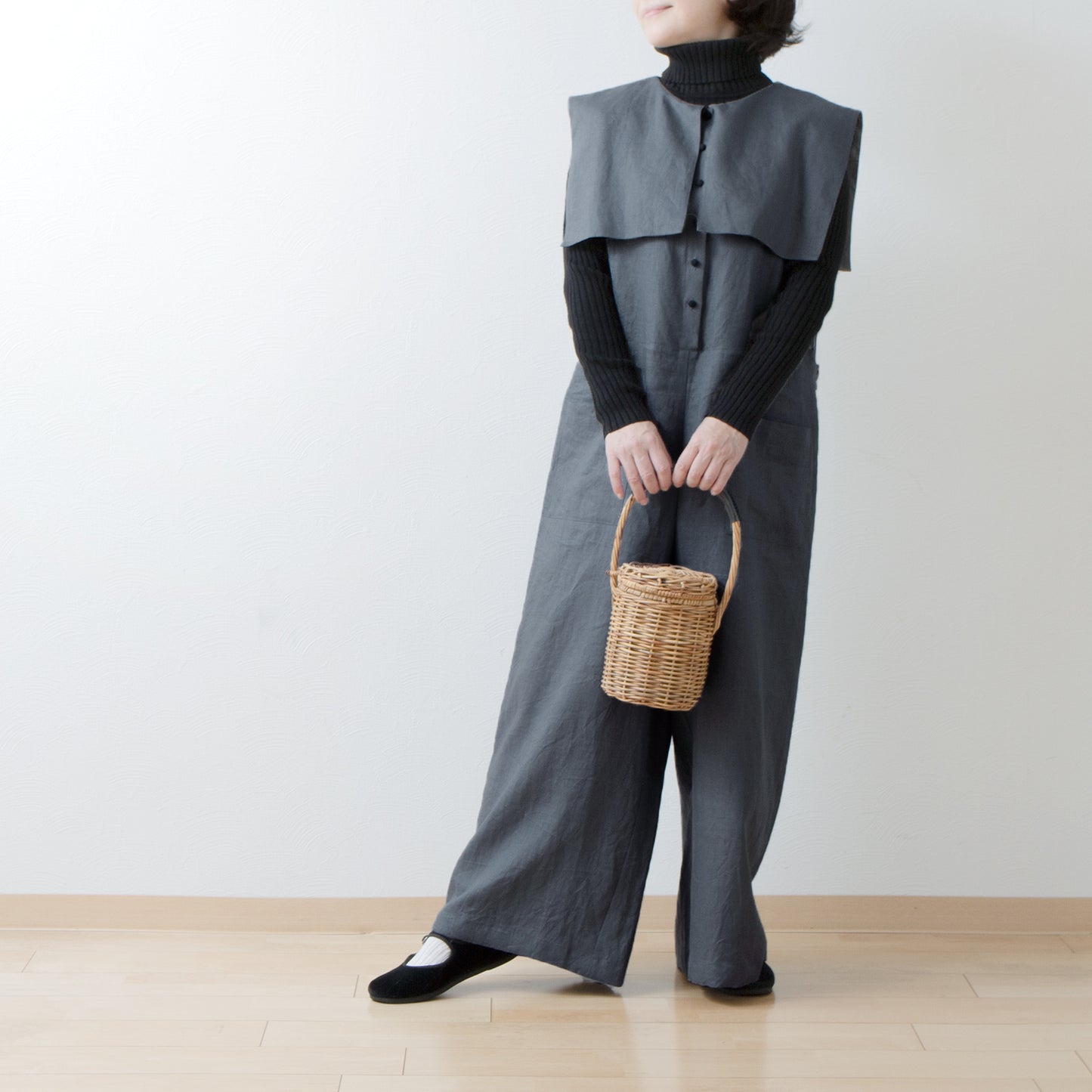 方領亞麻連身褲/黑色