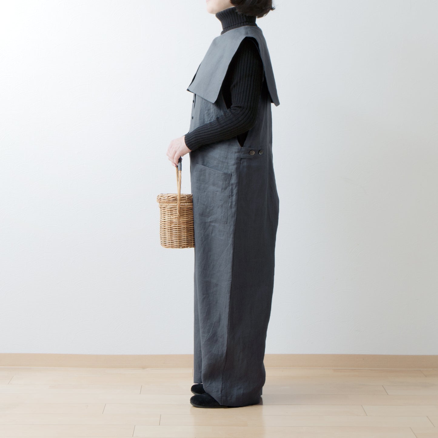 方領亞麻連身褲/黑色