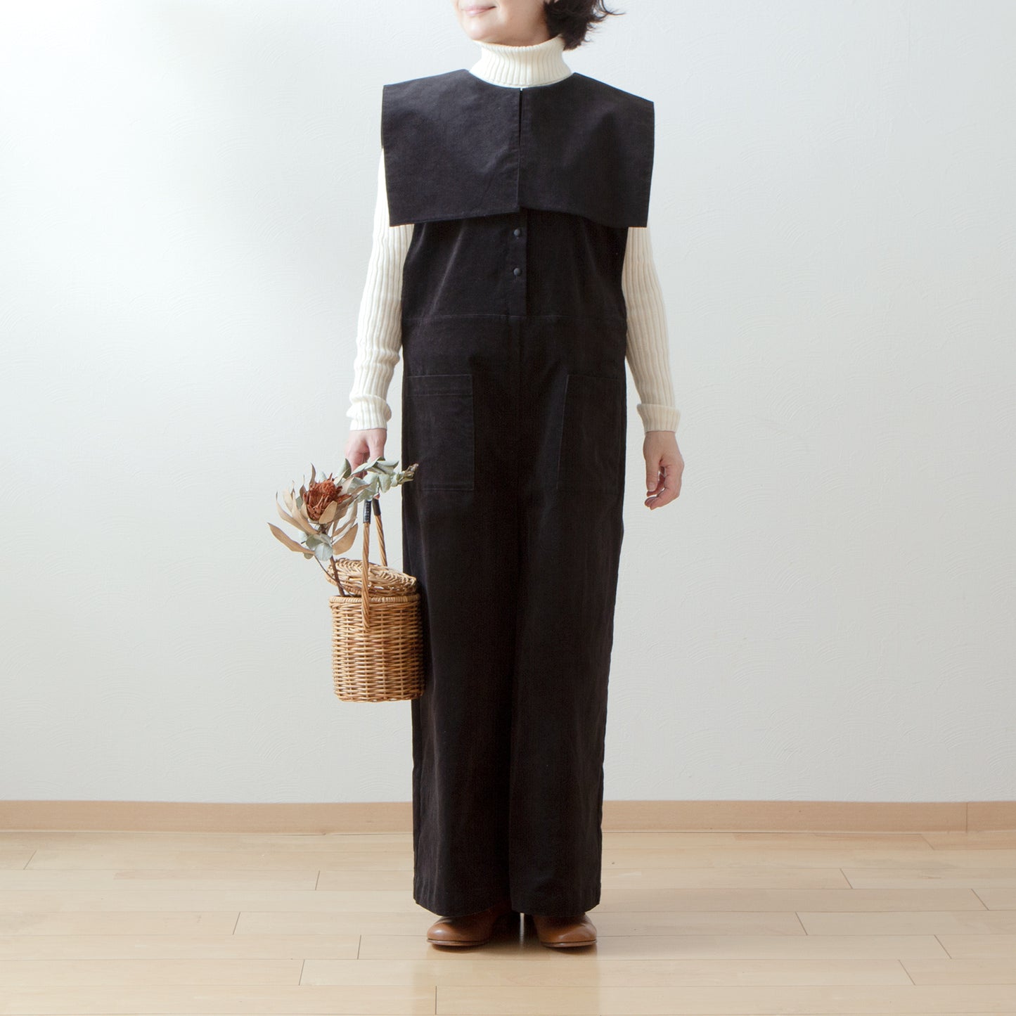 方領亞麻連身褲/黑色