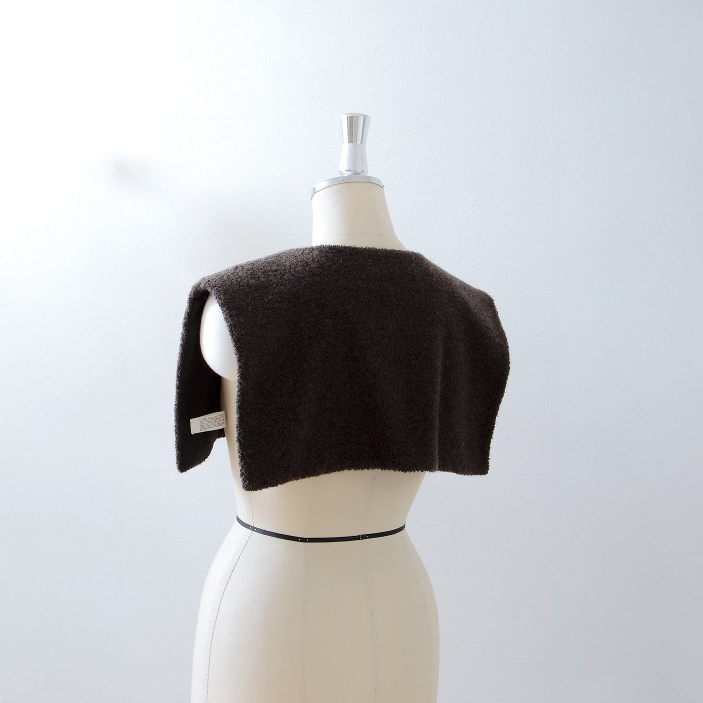 優質羊毛圍巾側開背心/淺米色