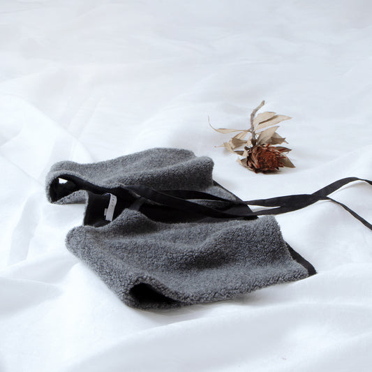 優質羊毛圍巾側開背心/淺米色