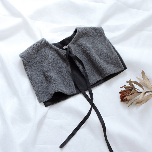 優質羊毛圍巾側開背心/淺米色