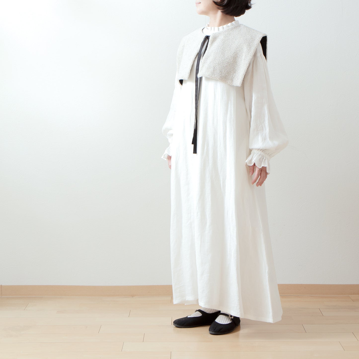 優質羊毛圍巾側開背心/淺米色