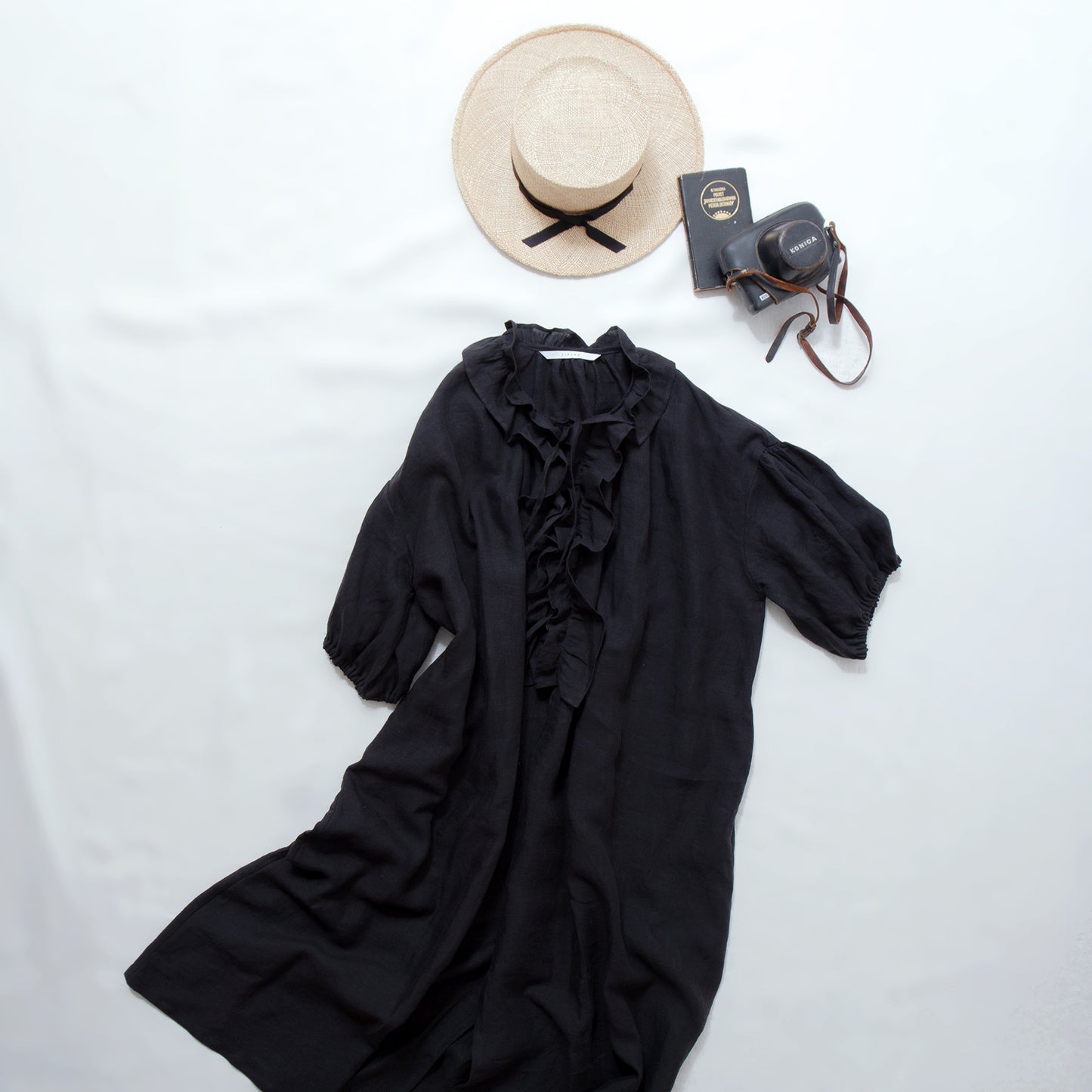 Frill Collar Half Sleeve Linen Dress / Black