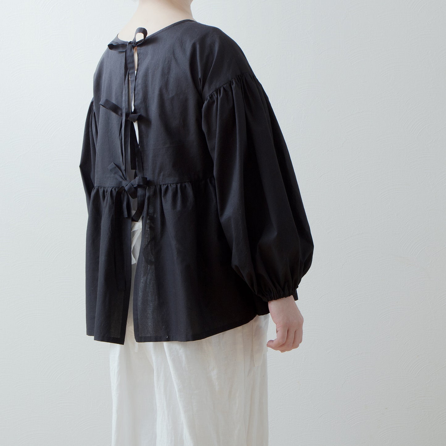 Adult-Cute Tiered 2-Way Blouse with Back Ribbon Tie / Black