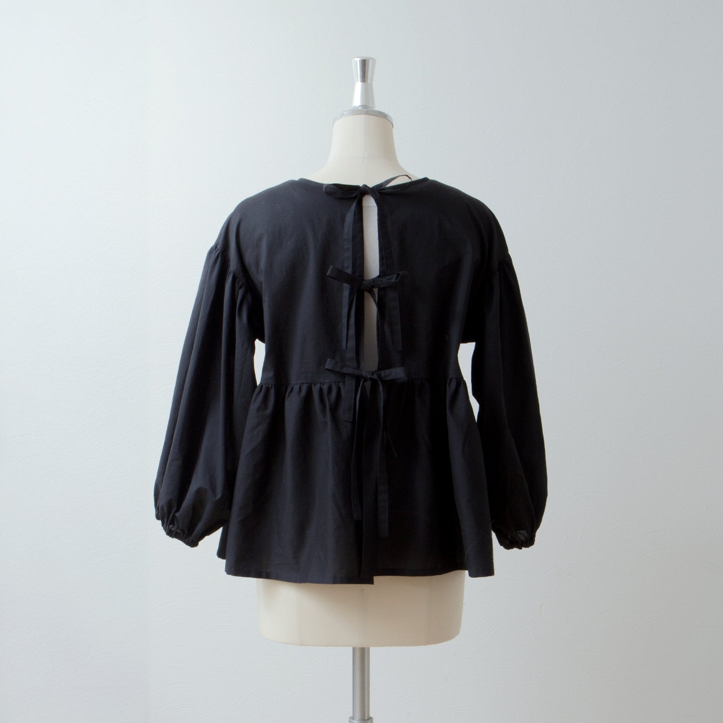 Adult-Cute Tiered 2-Way Blouse with Back Ribbon Tie / Black