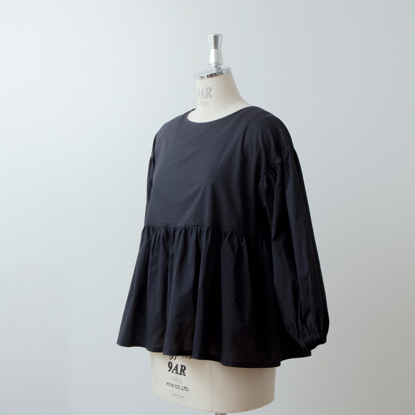 Adult-Cute Tiered 2-Way Blouse with Back Ribbon Tie / Black