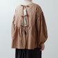 Tiered 2-Way Blouse with an Adult-Cute Ribbon Tie at the Back / Camel