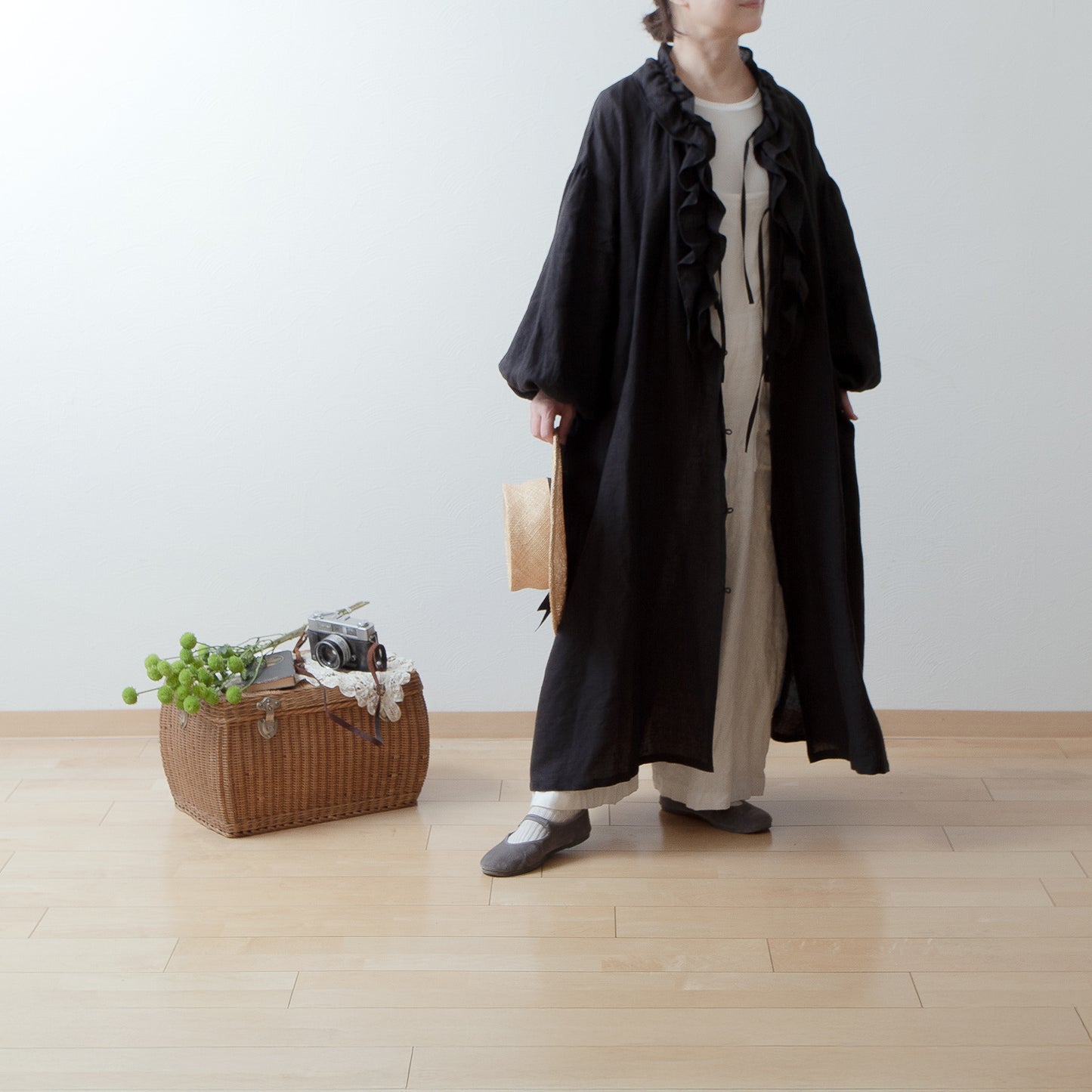 フリルカラーリネンワンピース/ブラック