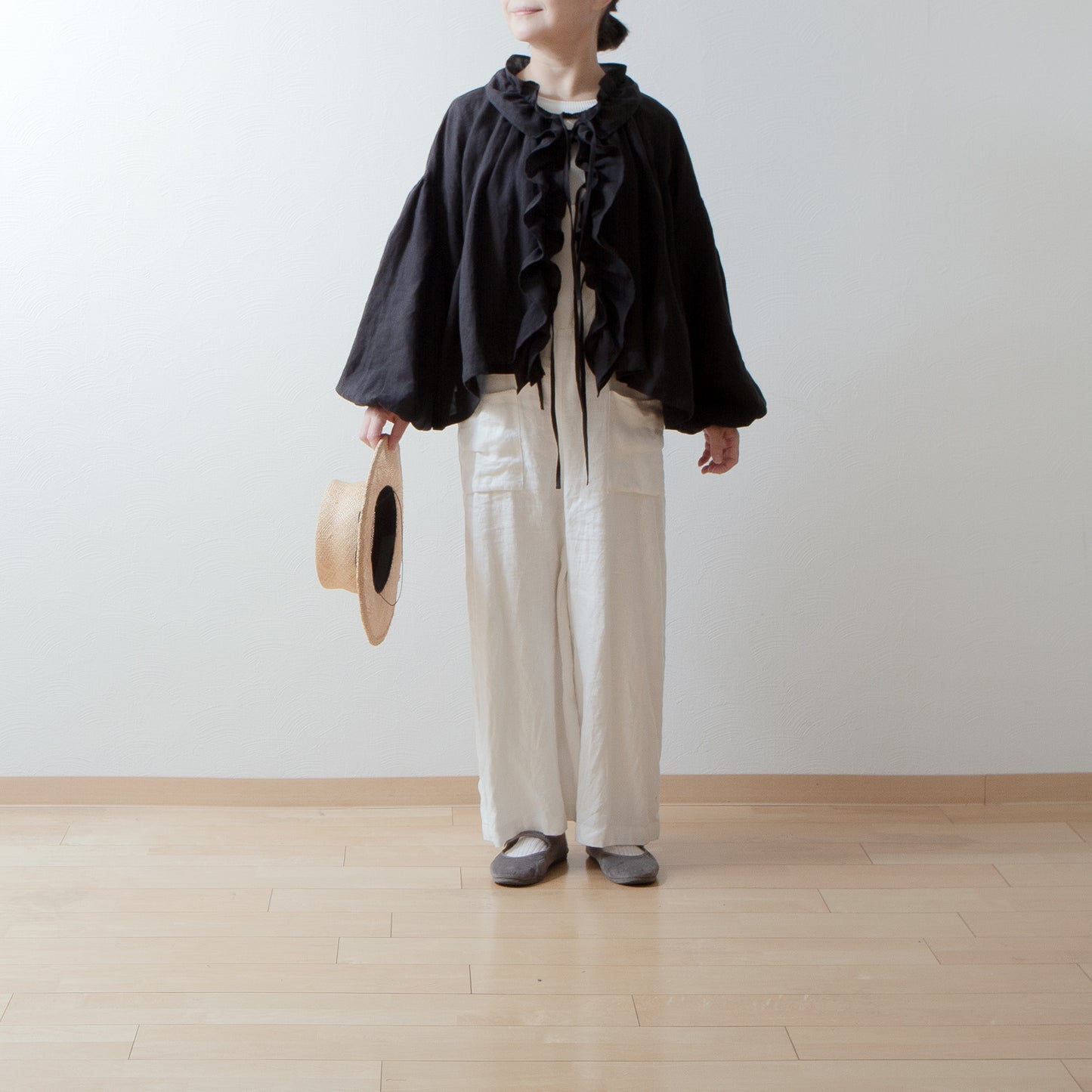 Yoke Layer Gathered Sleeve Linen Dress/Black