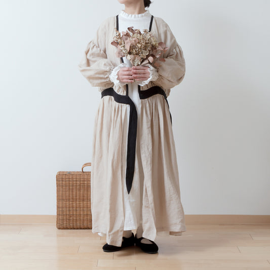 *刊登於《NaturiLa》雜誌*Cash-Coeur 褶皺兩用洋裝 - 法國亞麻/米色