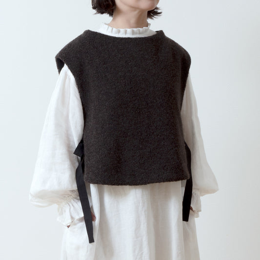 優質羊毛圍巾側開背心/深棕色